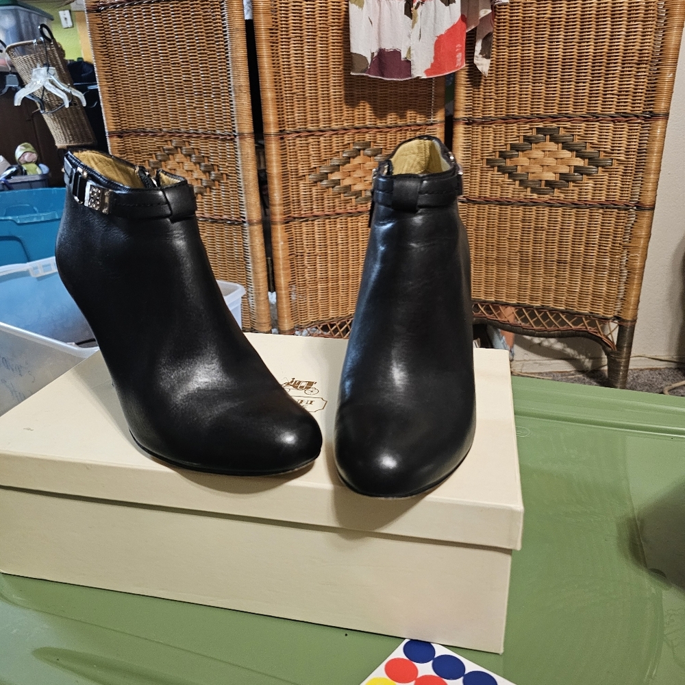 Coach leather Ankle boots - Picture 3 of 7